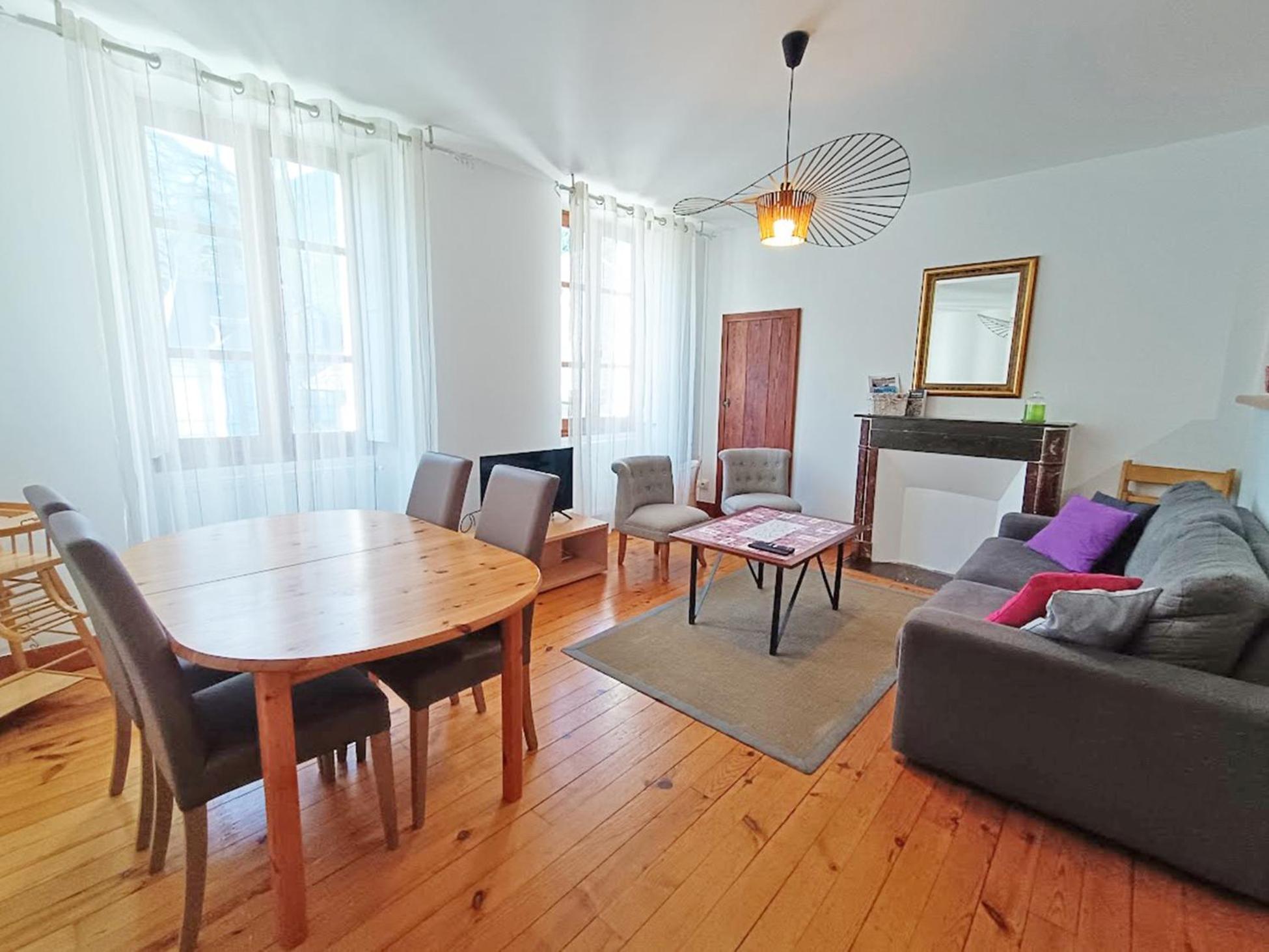 Le Petit Cerf, T3, Wifi, Cave Apartment Bagnères-de-Luchon Екстериор снимка