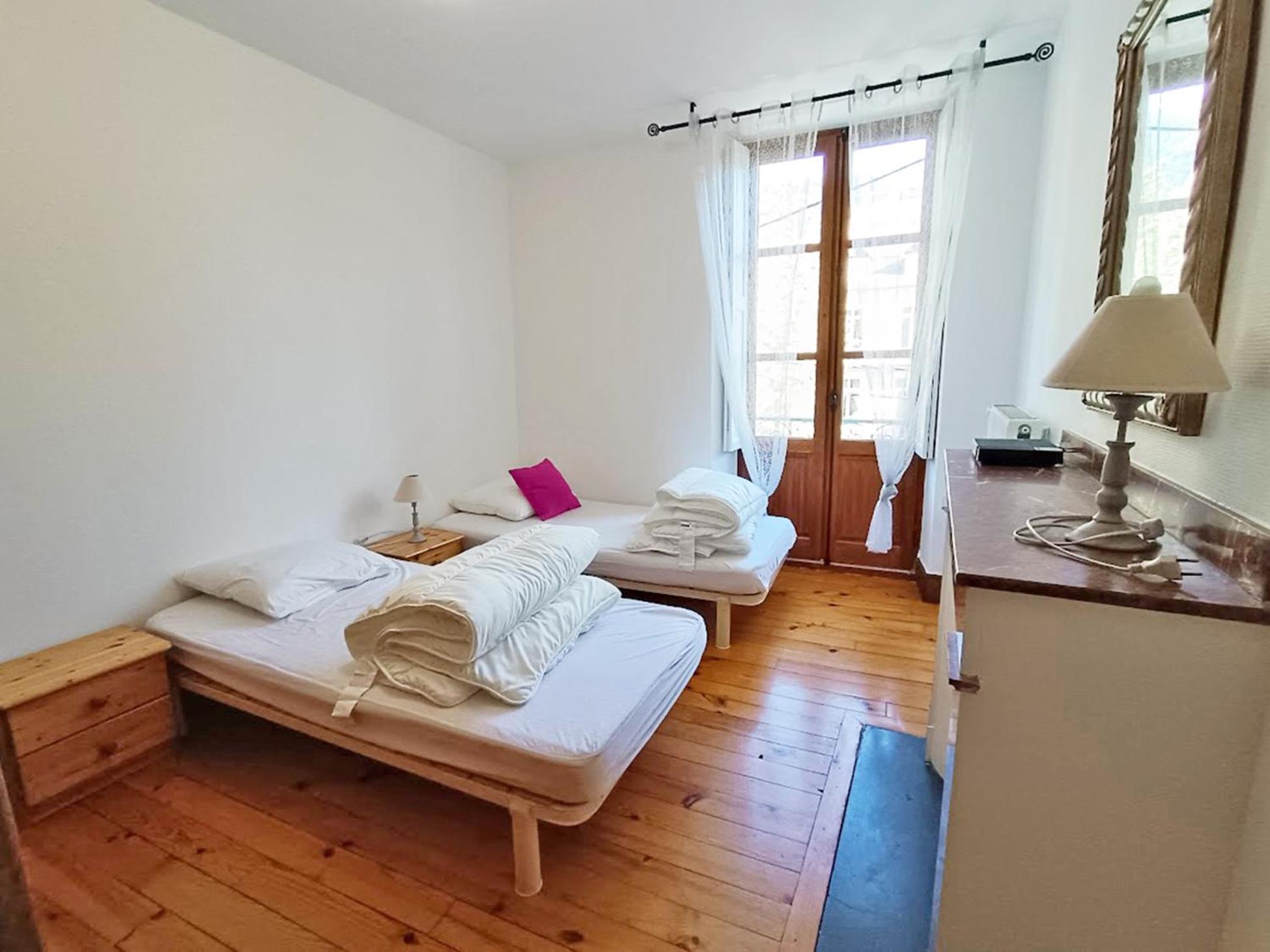 Le Petit Cerf, T3, Wifi, Cave Apartment Bagnères-de-Luchon Екстериор снимка